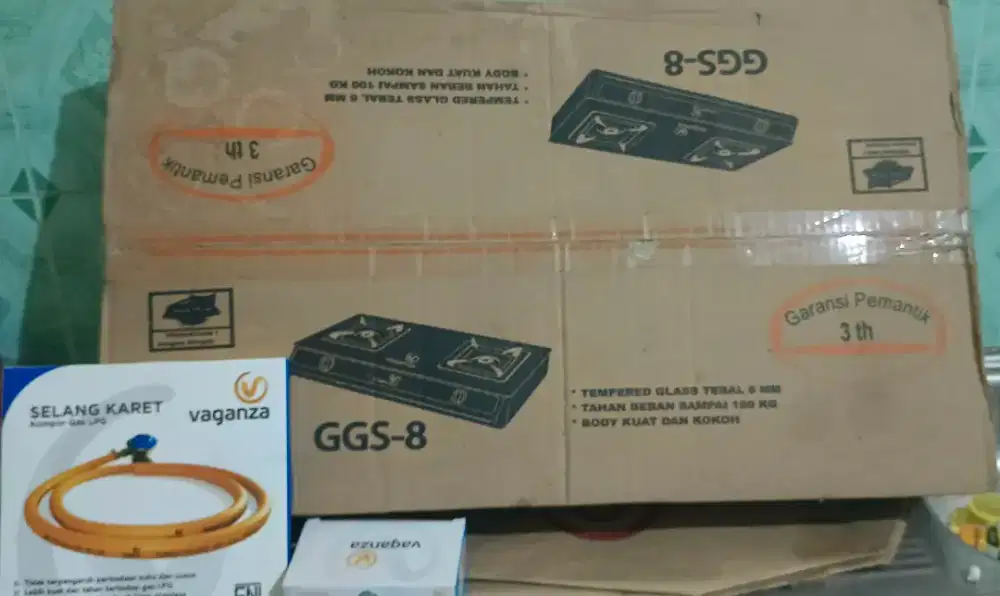 Kompor 2 tungku Merk Vaganza