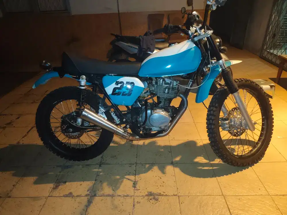 Tracker basic cb 100