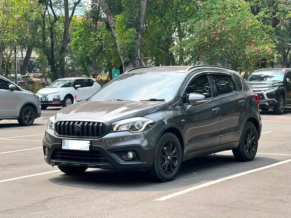Low KM Suzuki SX4 2018 Matic