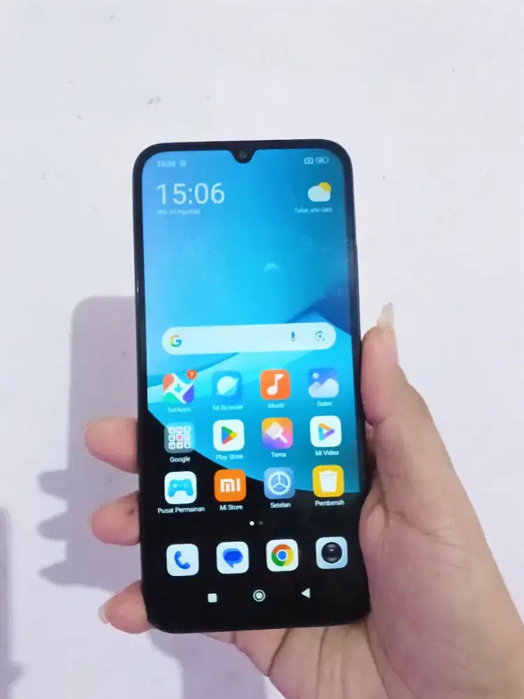 Redmi 15c (8/256) tt & maharr