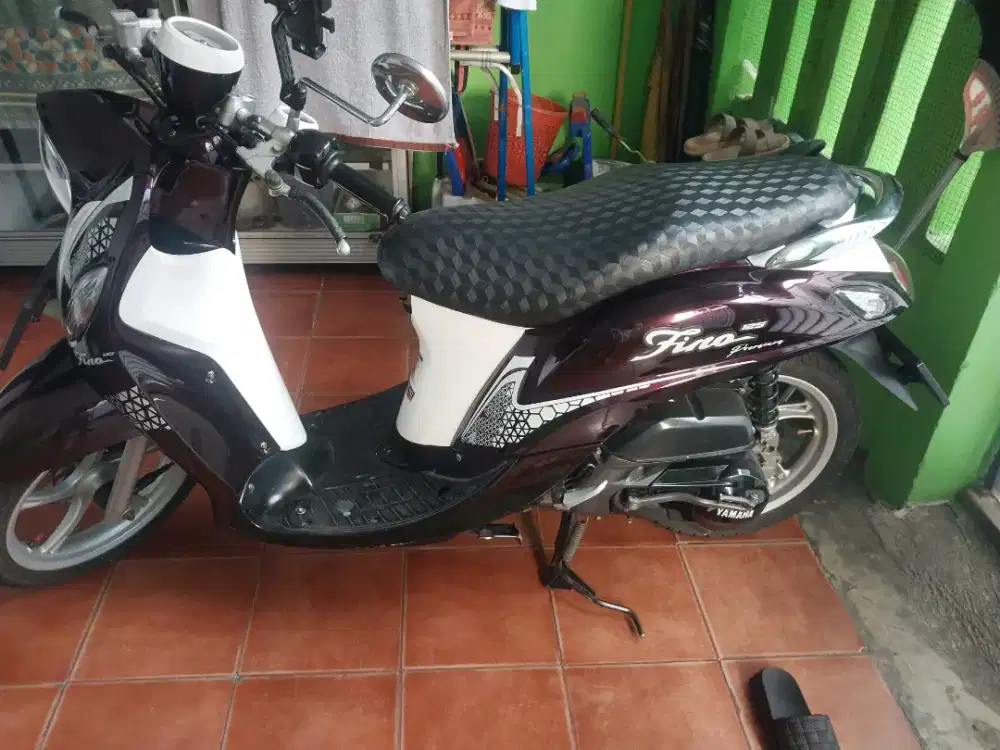 Jual motor pemakaian pribadi kondisi masih gres no minus