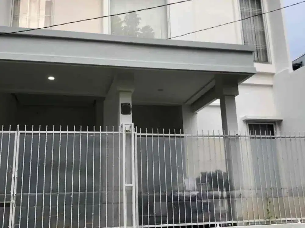 Hot Deal! Rumah Modern Terawat Siap Huni di Sektor 9 Bintaro