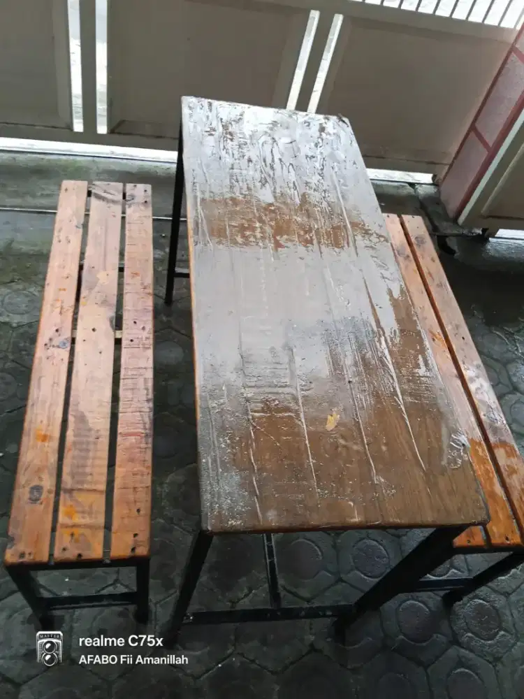 Meja kursi warkop