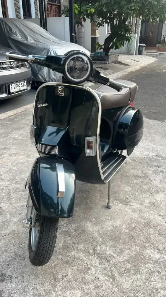 Dijual vespa PX tahun 1980,paper lengkap, pajak hidup harga nego