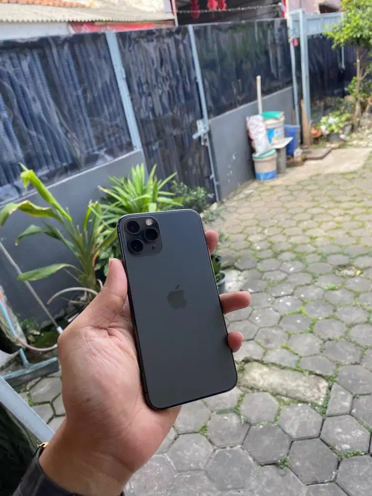 iPhone 11 Pro 64Gb alloperator