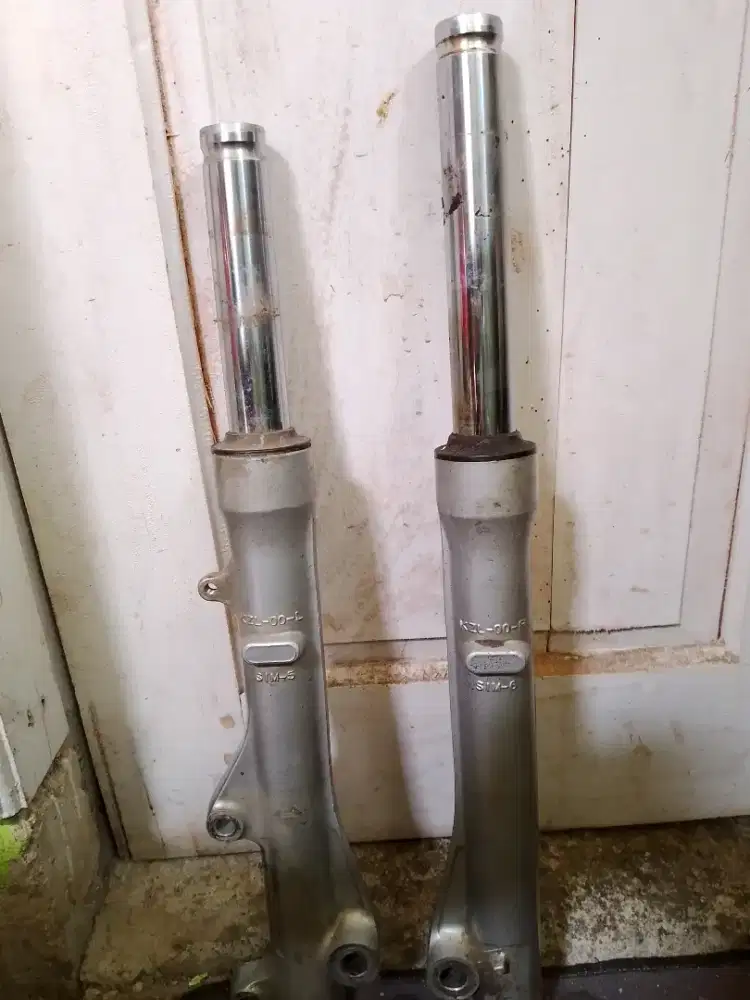 Copotan shock depan Honda spacy 1 set