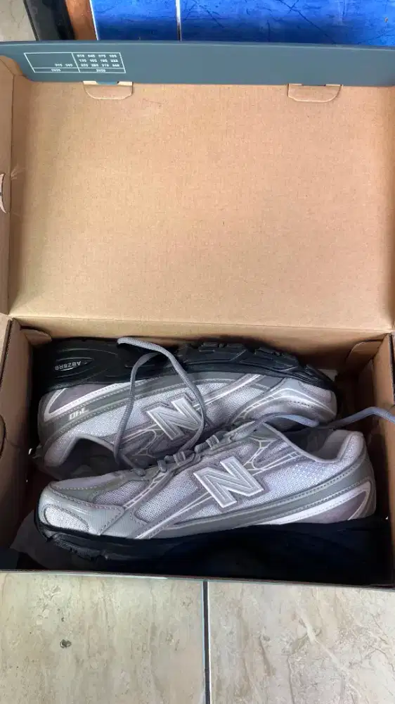 SEPATU NB 740  UK 40