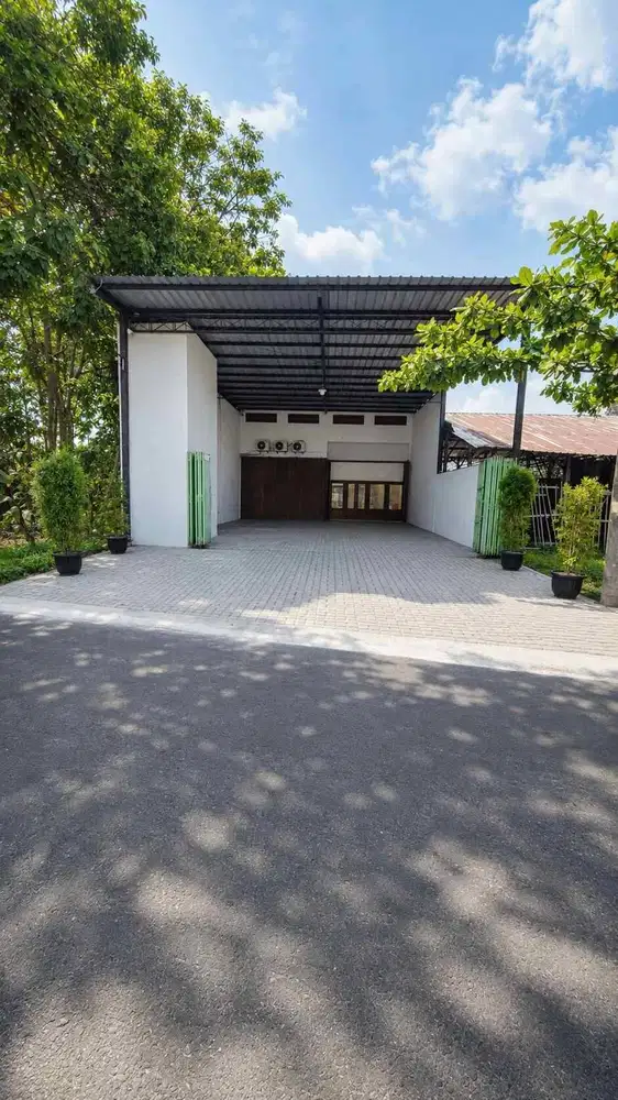 Rumah Produksi & Kantor Siap Pakai di Bantul – LT 469m²