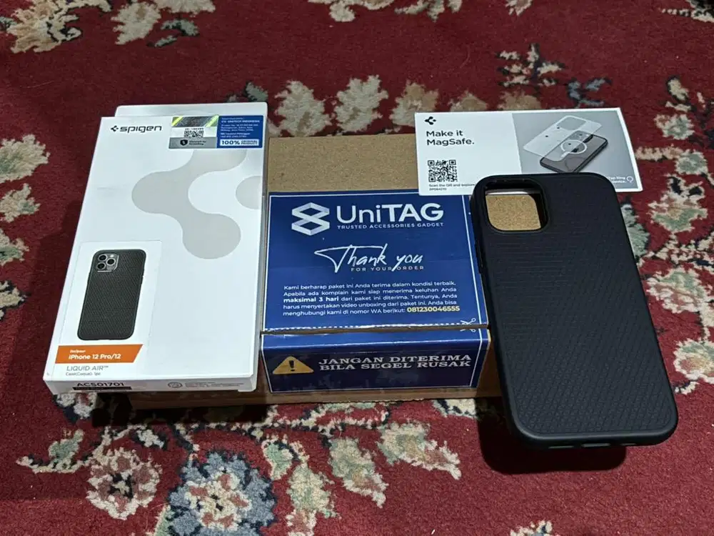 Case iPhone 12 - Spigen oiginal by uniTAG
