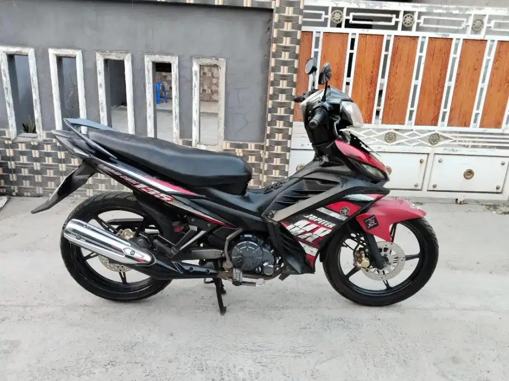Yamaha Jupiter MX 135cc thn 2014 mesin halus siap pakai di Tangerang