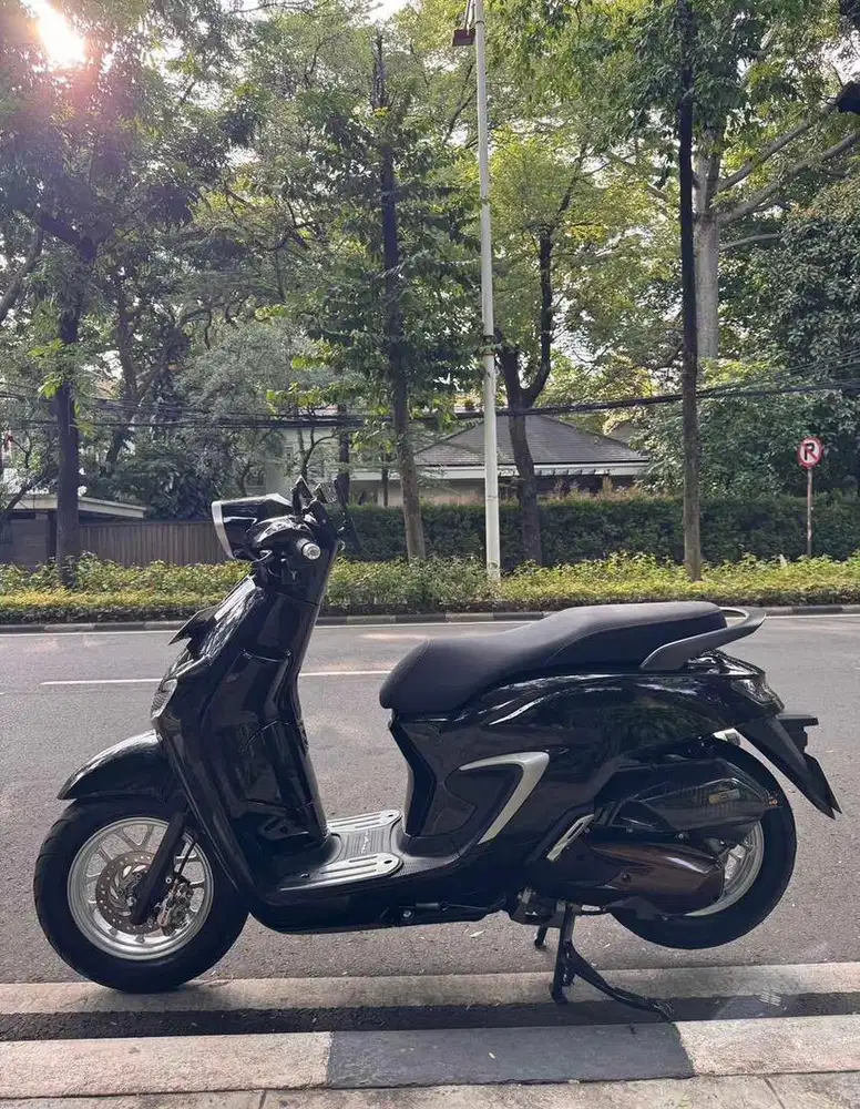 Stylo CBS Black 2024