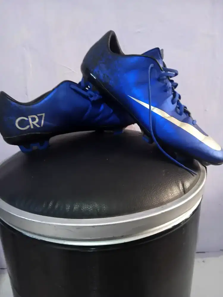 Di jual sepatu CR7