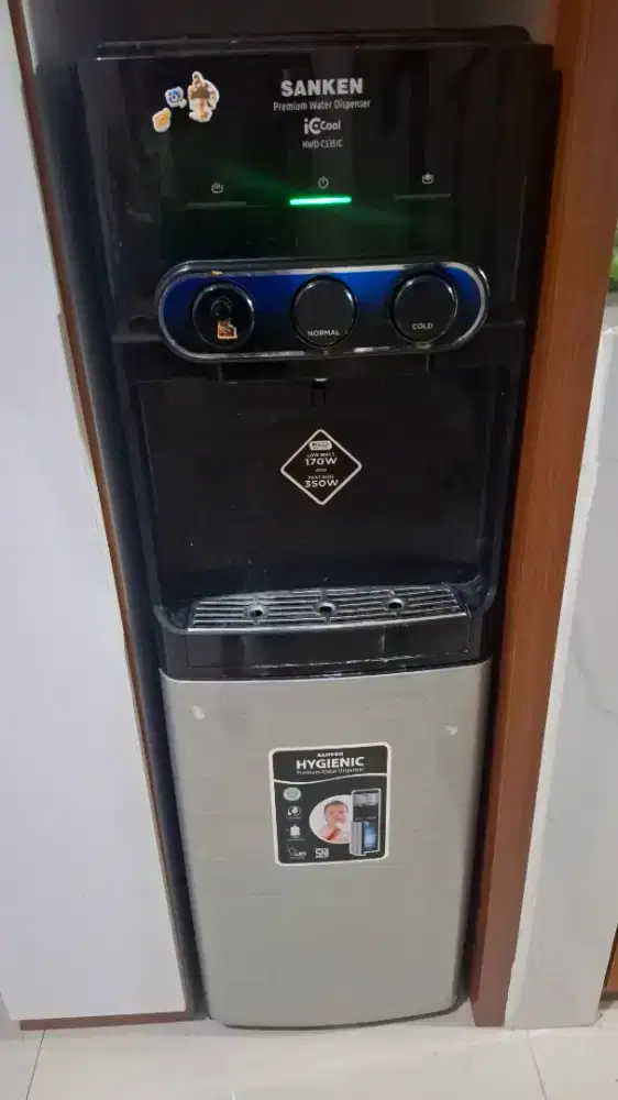 Dispenser sanken galon bawah