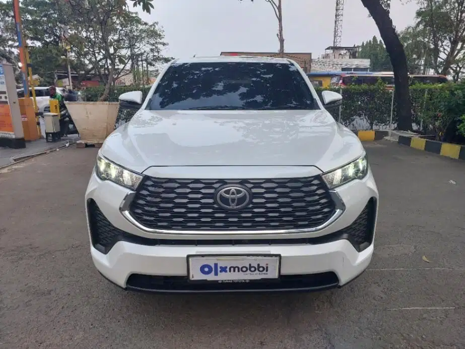 LOW DP Toyota Kijang Innova 2.0 Zenix G HV CVT Hybrid-AT 2023 DKY