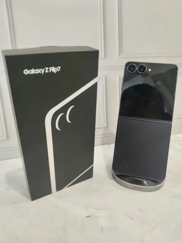 Samsung ZFlip 7 12/256 Fullset
