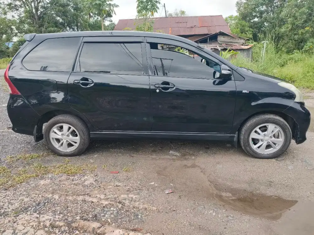 Avanza Veloz plat KH