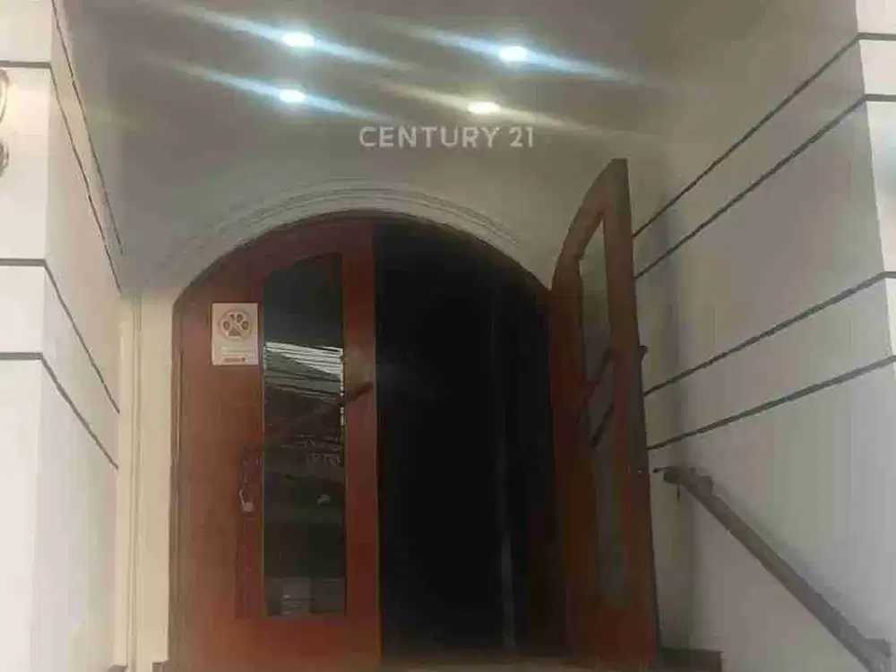 Dijual gedung siap pakai di jl kyai maja, kebayoran lama, Jakarta selatan