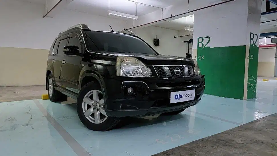 TDP 6, JT Nissan X-Trail 2.5 XT Bensin-AT Hitam 2013