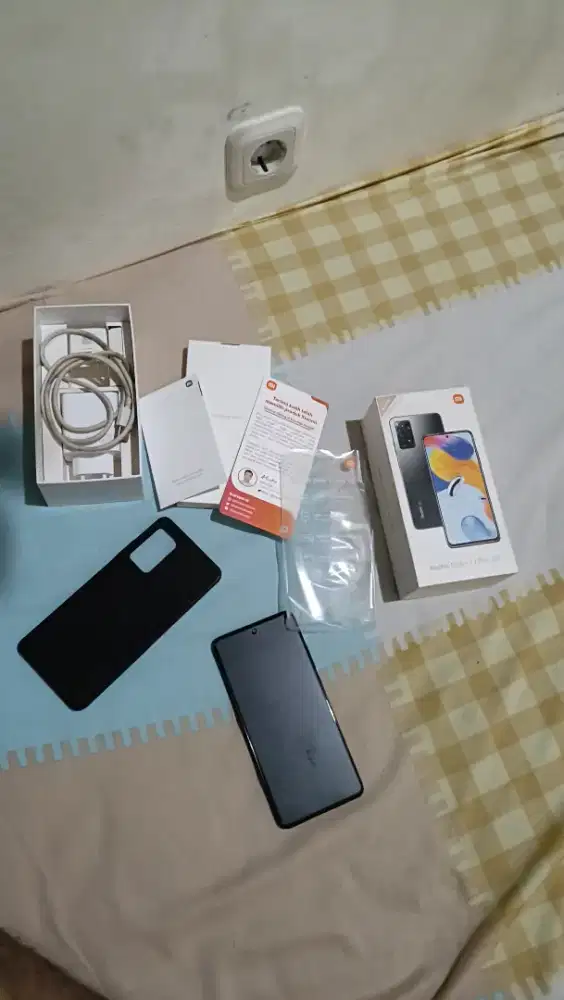 Redmi note 11 pro 5g 8/128 GB (dibaca description nya)