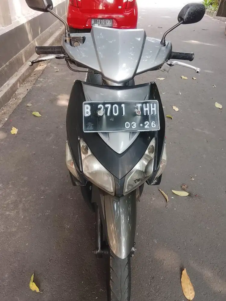 Dijual Honda Vario thn 2011 surat komplit pajak mati 2x