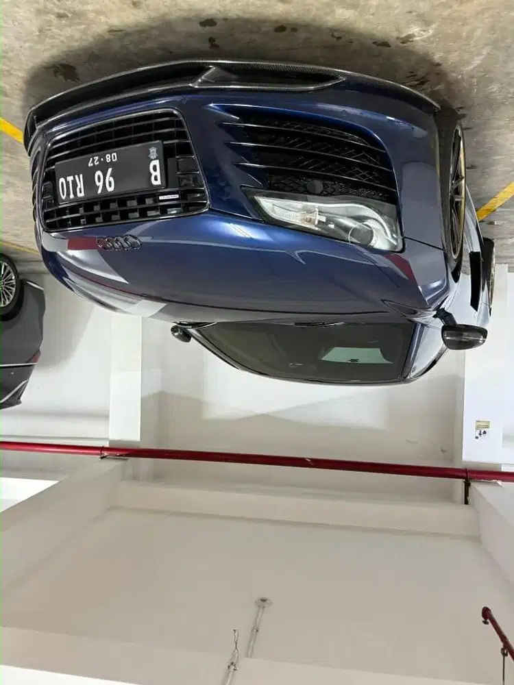 Audi R8 Coupe V8 4.2 Quattro 2010 blue biru r8 quattro 2009 audi 2011