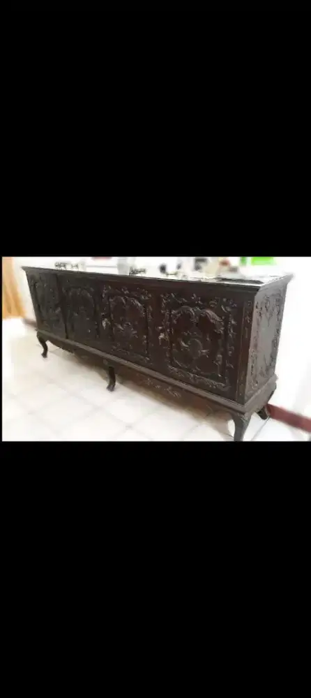 Lemari Antik Asli Kayu Jati (Harga Nego)