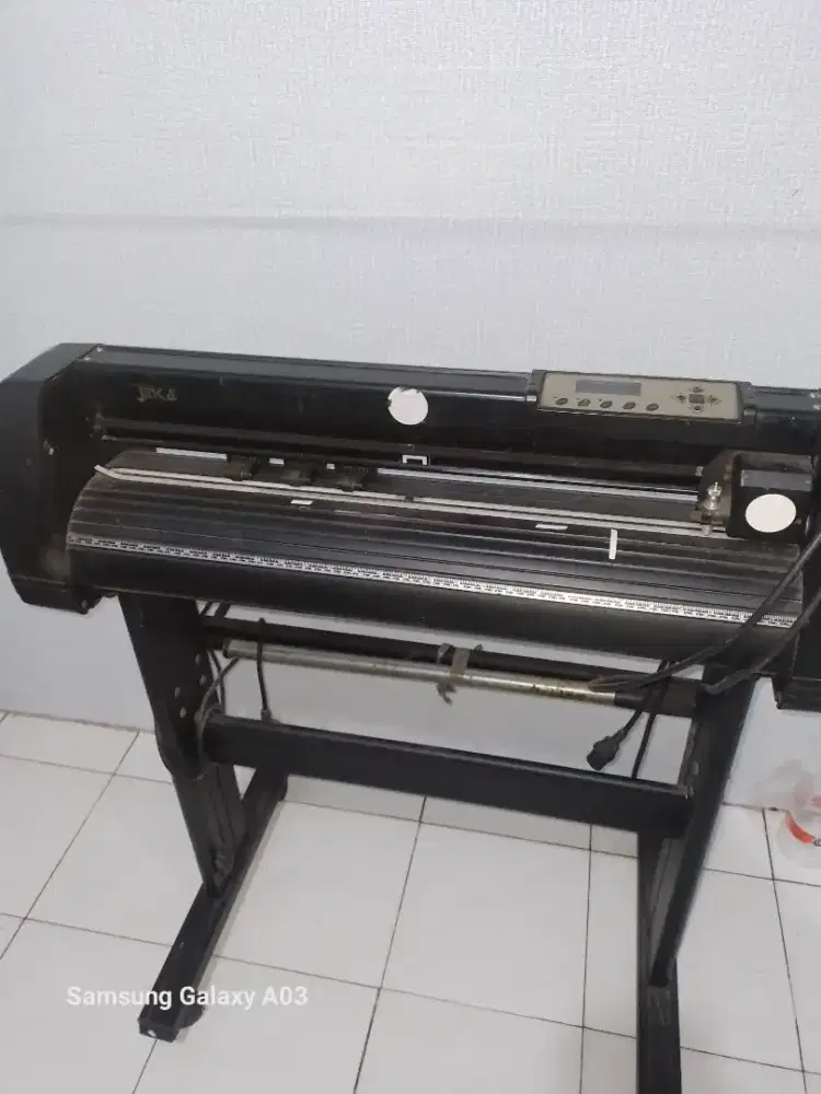 Mesin cutting / plotter