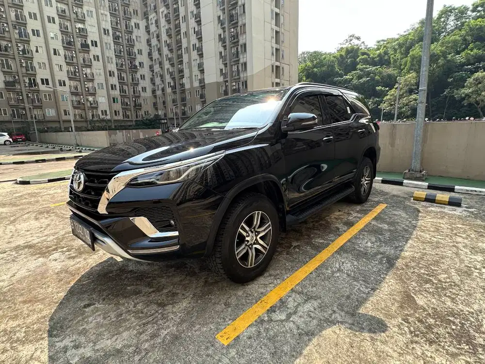 TOYOTA FORTUNER G 2.4 AT 2022 ISTIMEWA