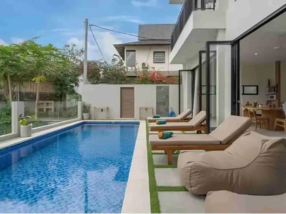 Modern 6-Bedroom Villa di Padang Linjong Canggu