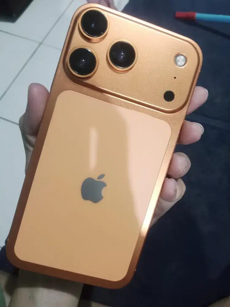 Iphone XR Housing 17 PM