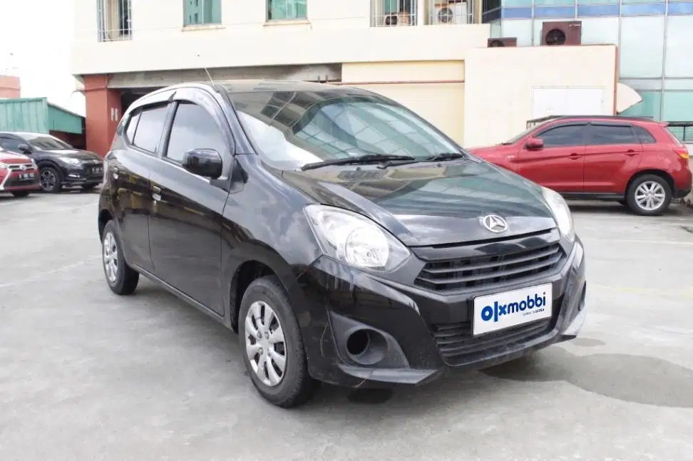 TDP 5, JT Daihatsu Ayla 1.0 M Bensin-AT Hitam 2019