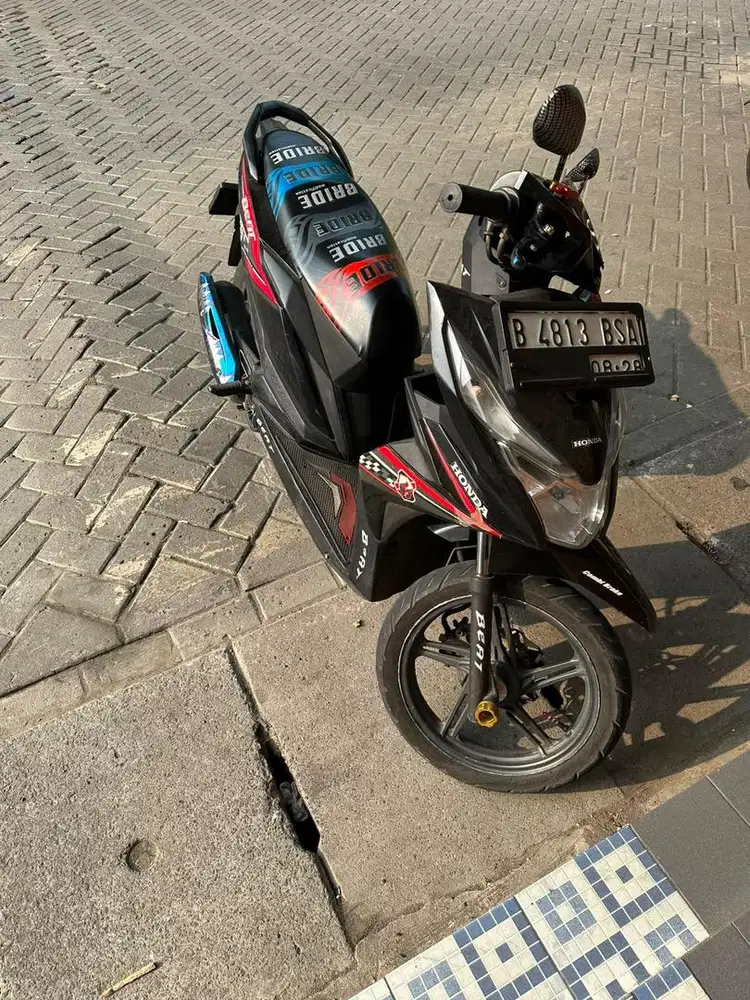 Dijual motor honda beat