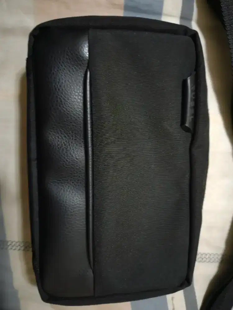Hand Bag / Sling Bag Noah Pro