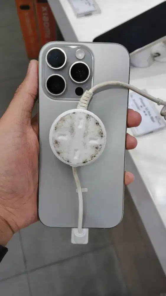 Apple iPhone 16 Pro