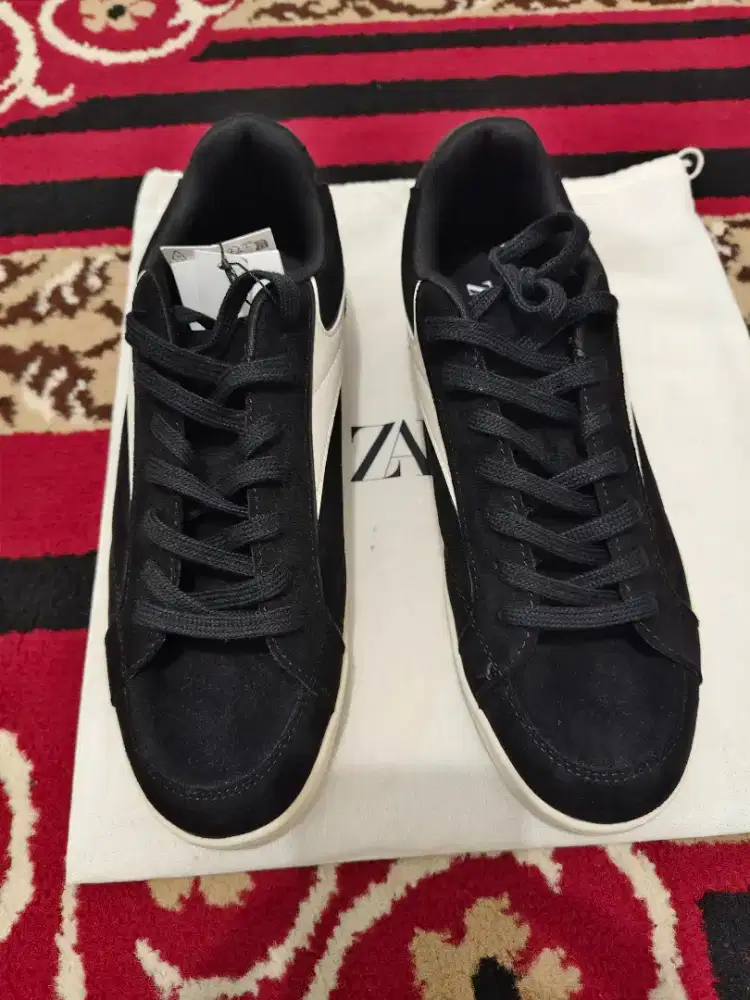 Sepatu Zara man size 42