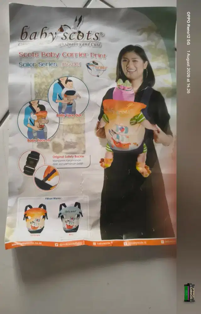 Gendongan bayi depan