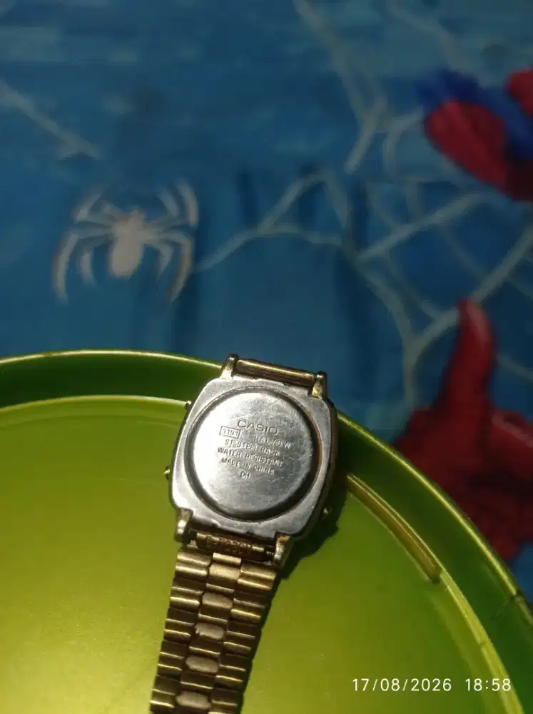 Jam tangan Casio LA670W