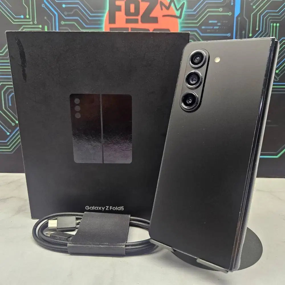 Samsung Galaxy Z Fold 5 12/256GB Black SEIN Resmi Fullset Like New