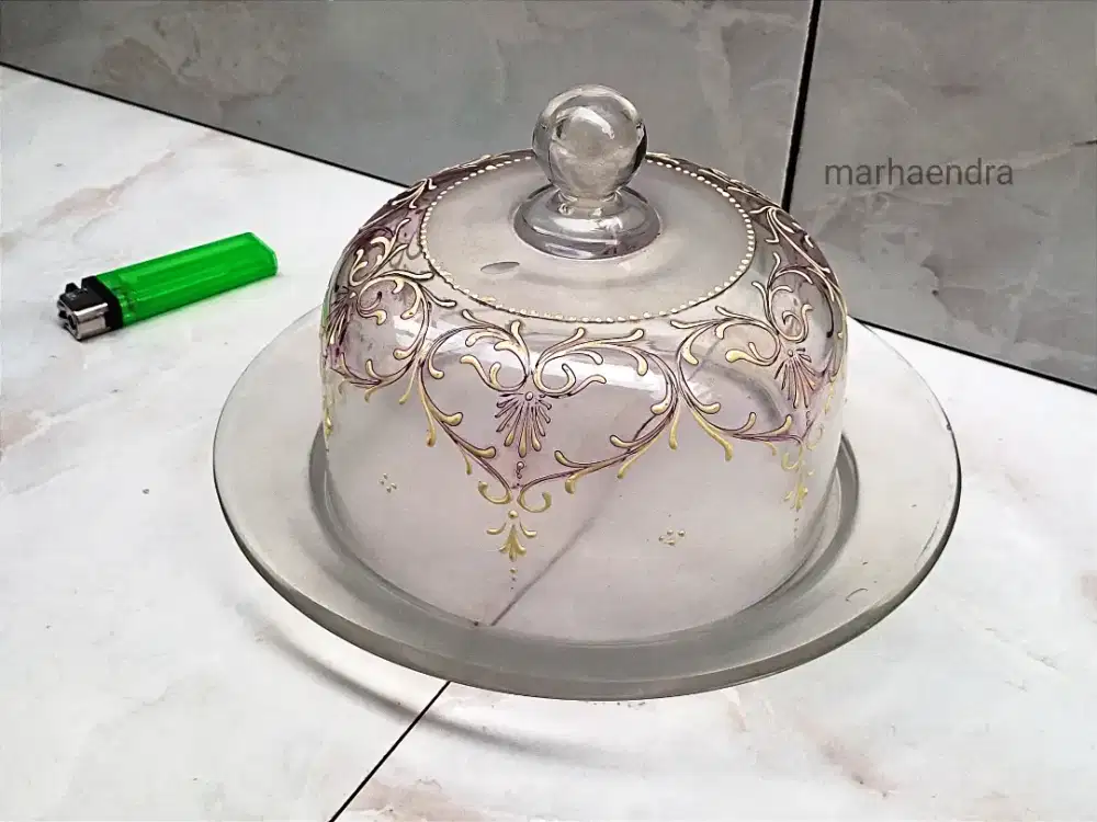 Tempat keju roti kristal Eropa tua era kolonial antik jadul vintage