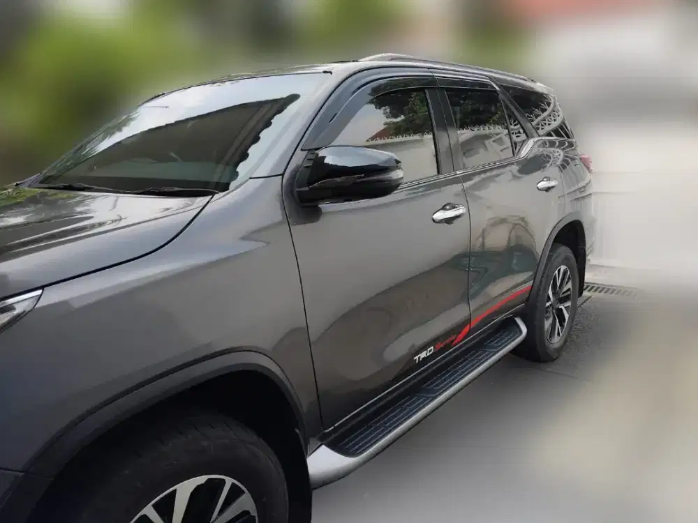 DIJUAL TOYOTA FORTUNER VRZ TAHUN 2019