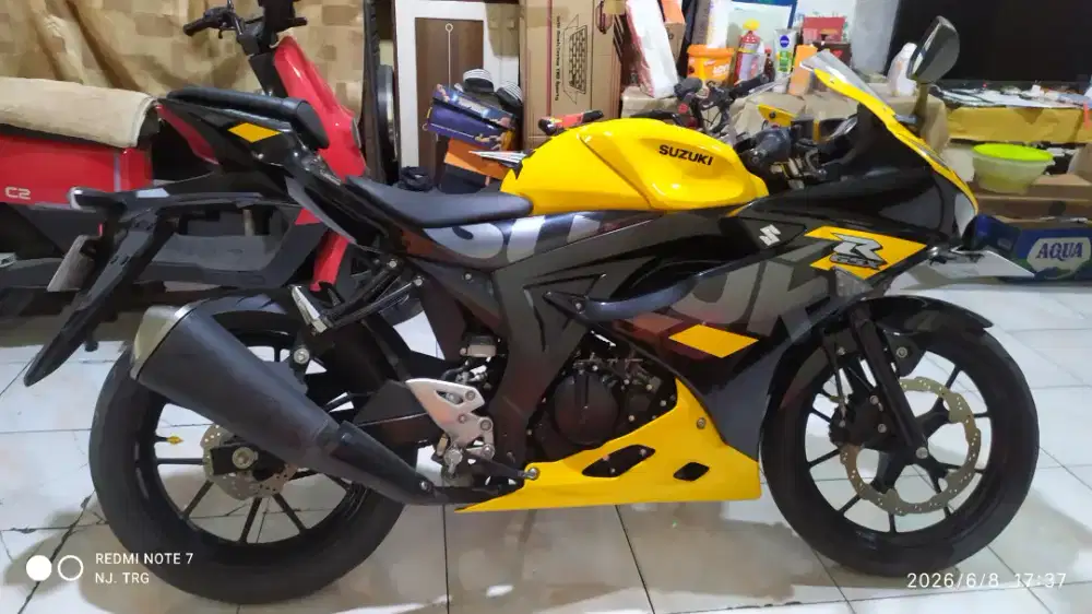 Suzuki GSX R 2021 (Km.9000) Seperti Baru
