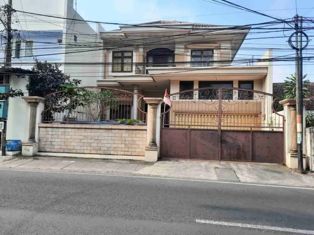 Rumah Luas 388 m2 di Raya Cengkeh Soekarno-hatta Suhat.