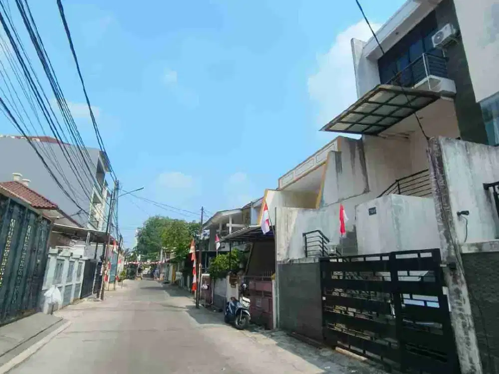 Rumah Siap Huni Semifurnished di area Duri Kepa Jakbar Row jalan akses 2 mobil