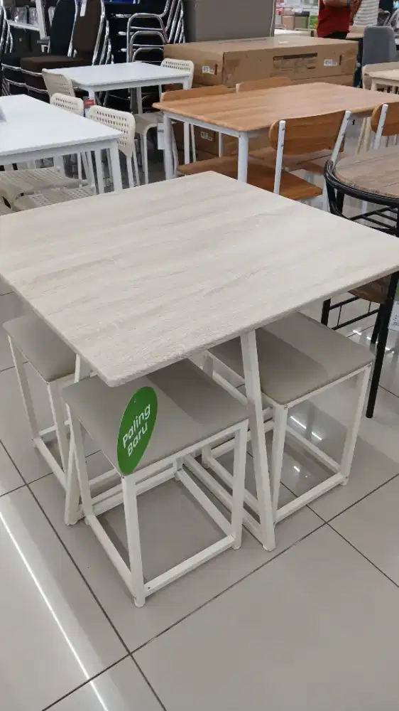 Venya table set