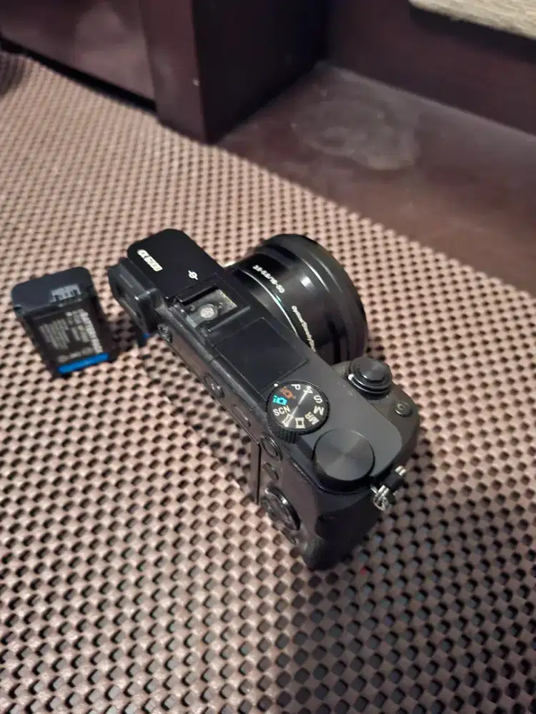 Jual Sony A6000 + Lensa Kit 16-50mm