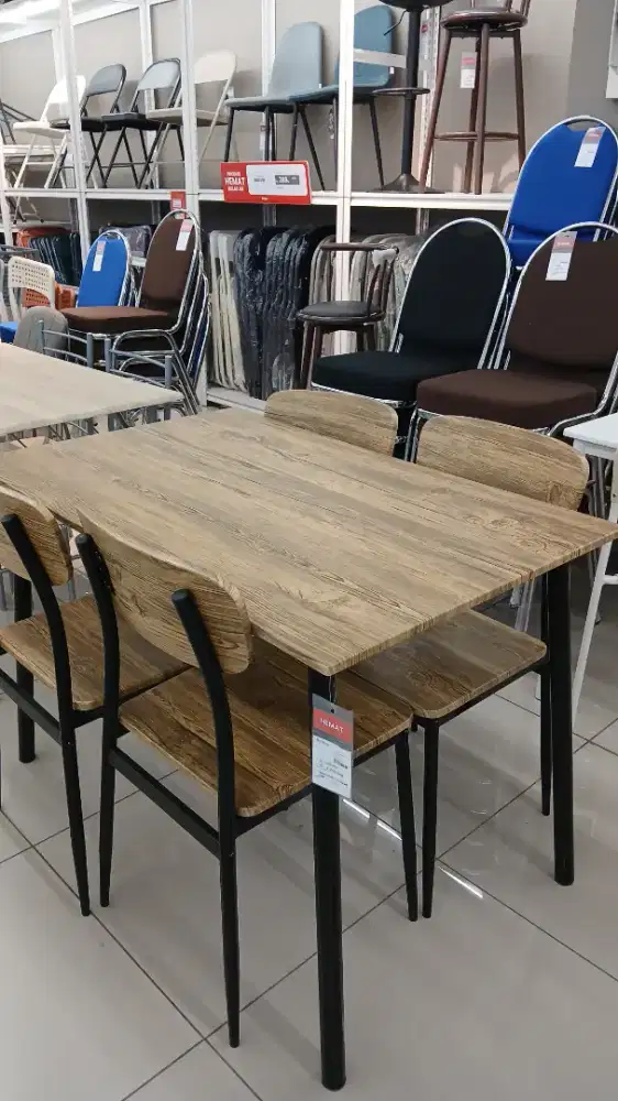 Hans table set dark oak