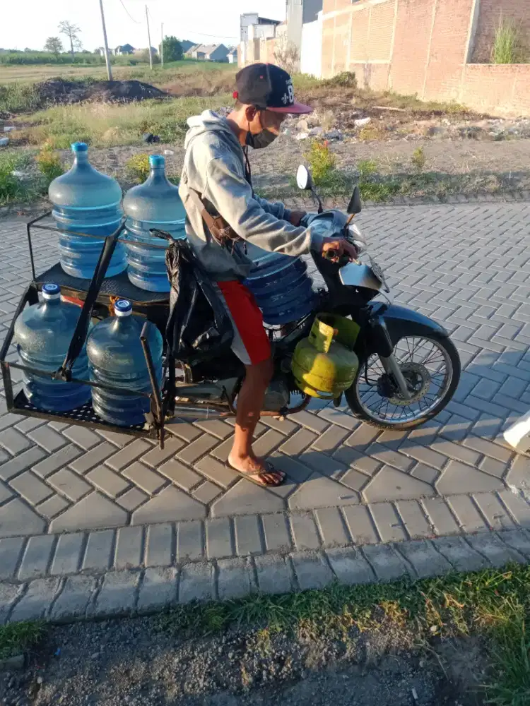 Depo air isi ulang