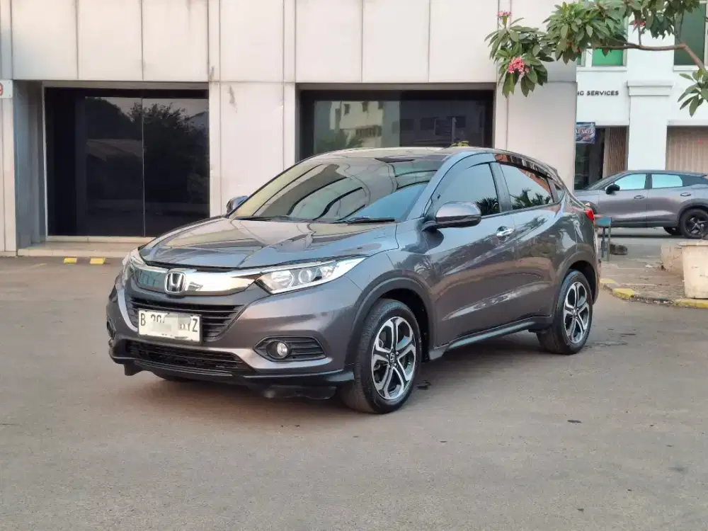 HRV E facelift thn 2019 KM 50 rbuan istimewa