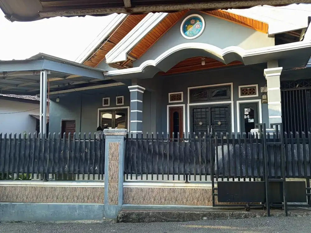 Dijual Rumah strategis Jl Kirap Remaja Muara Enim