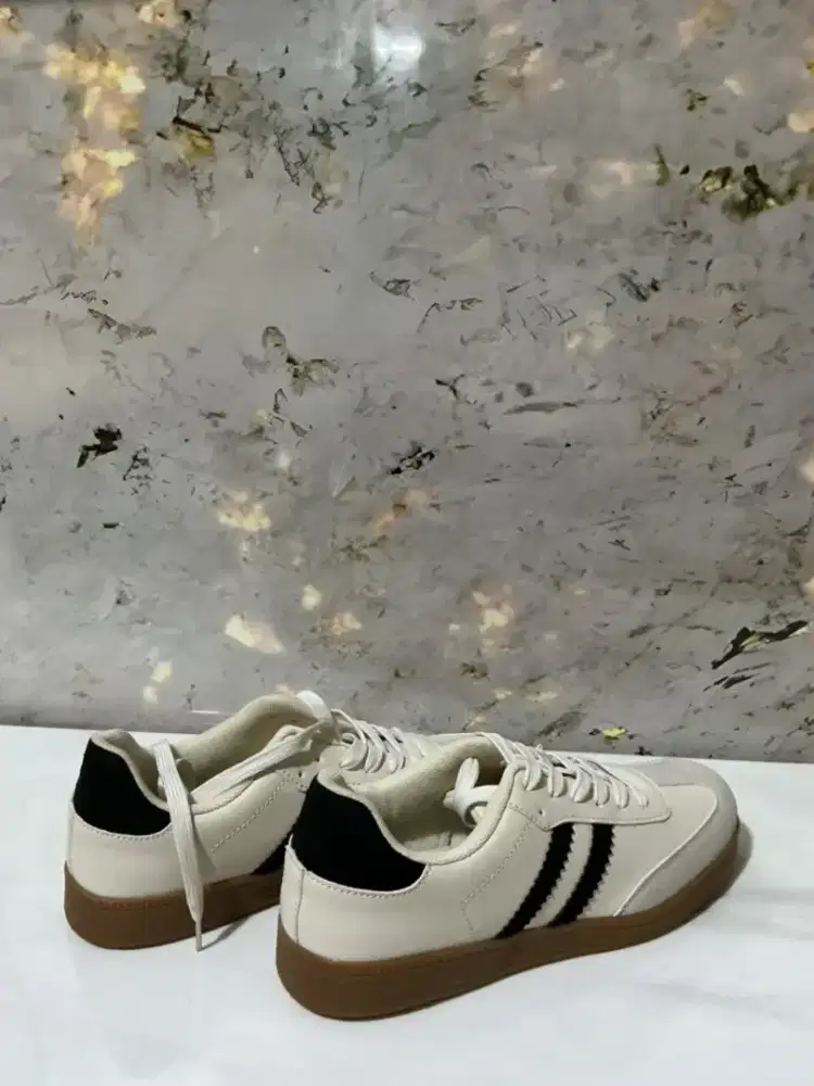 jual sepatu brand corolla